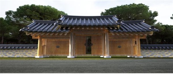 [전주시] 낙수정 군경묘지에 한옥형 정문 설치