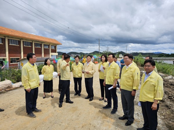 사진 = 문건위,호우피해지역현장방문